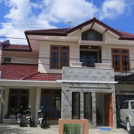Omah Sastro 2 Hotel Jogjacarta Exterior foto