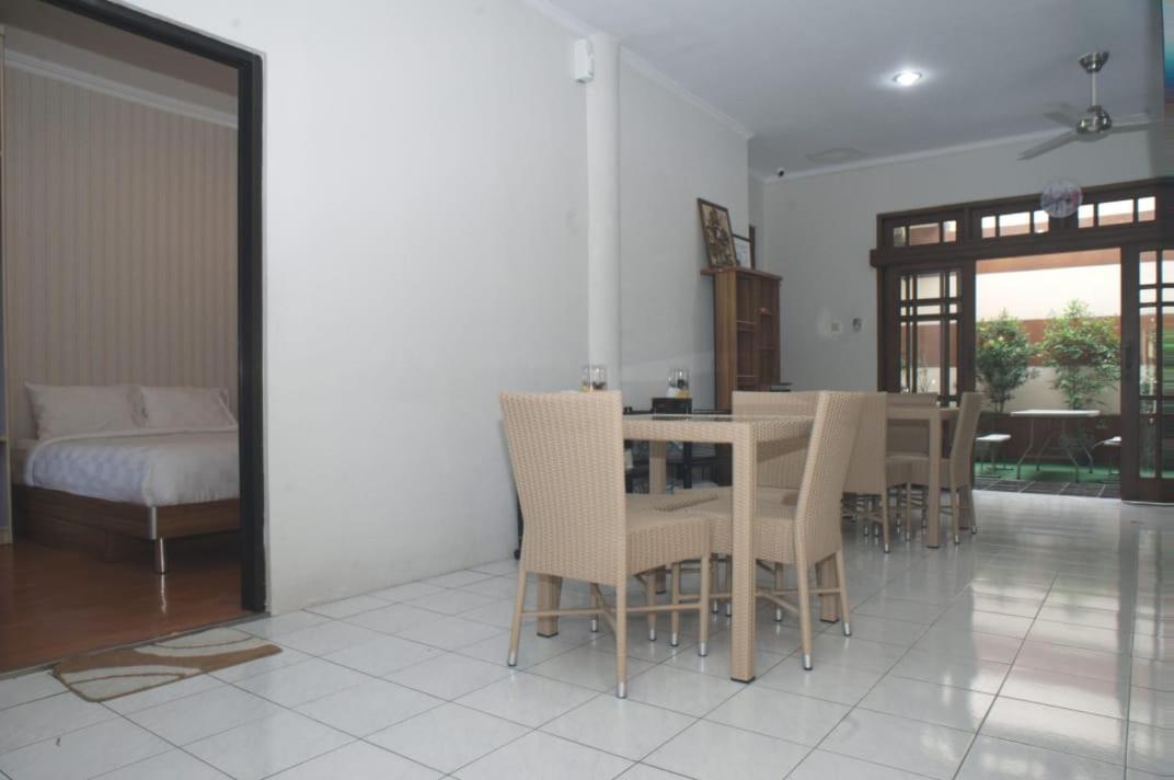 Omah Sastro 2 Hotel Jogjacarta Exterior foto